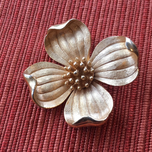 Vintage Brooch Lot of 6 Assorted Pins - Picture 12 of 13